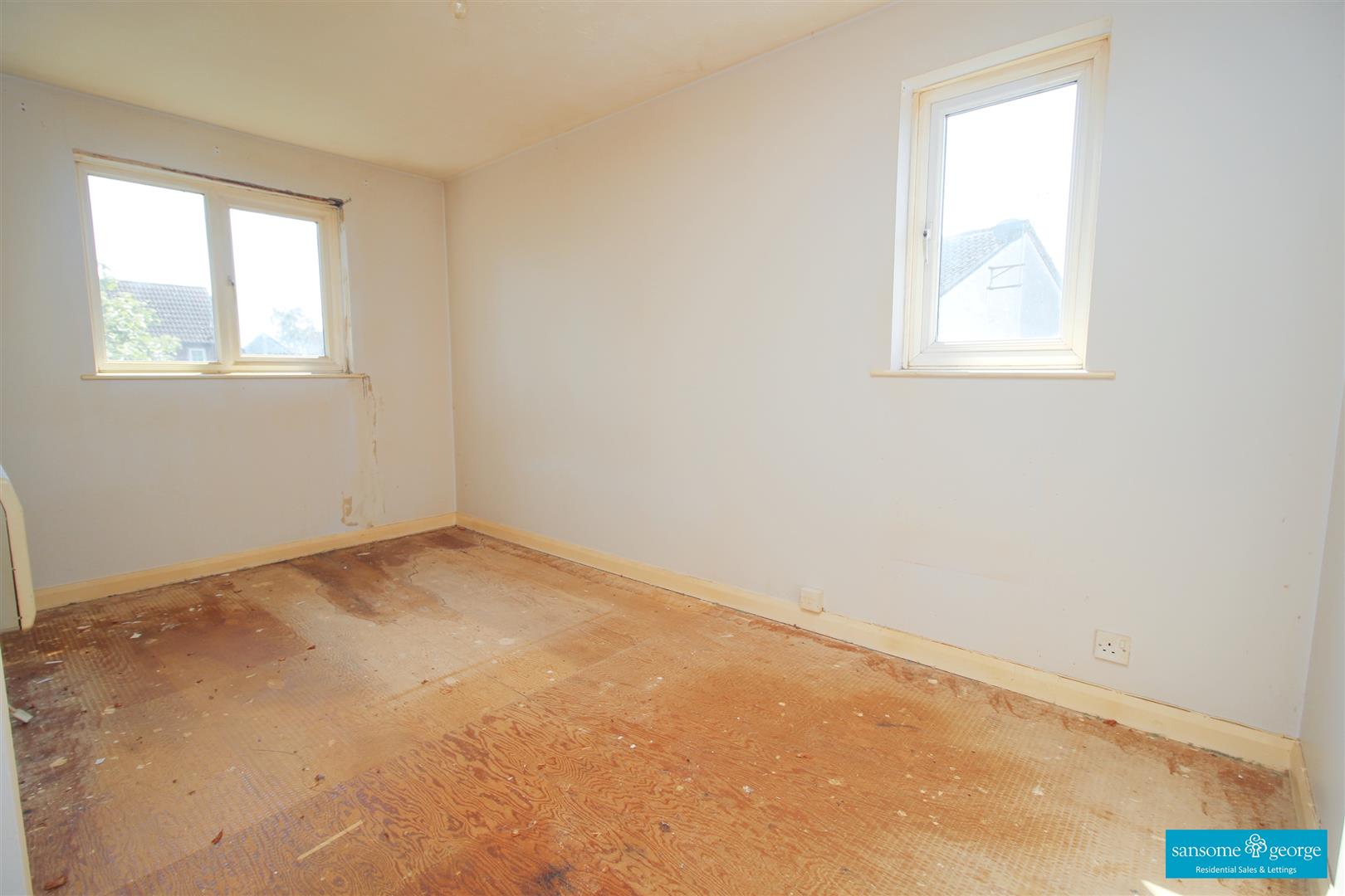 Charlville Drive, Calcot, Reading